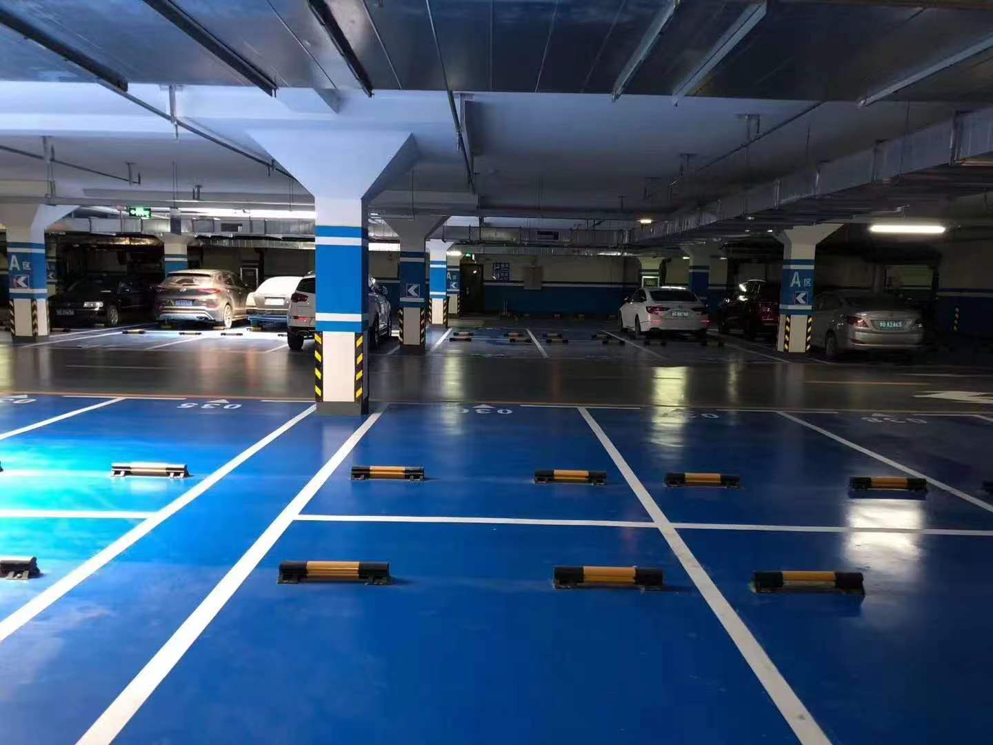 环氧地坪施工现场3
