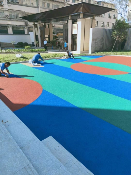 学校球场跑道