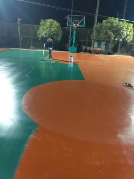 学校球场跑道
